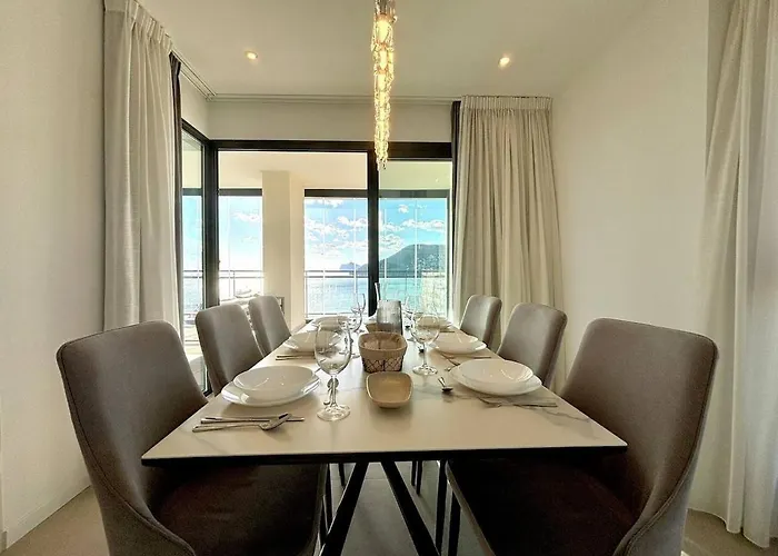 Seaview By Calpitality Appartement *